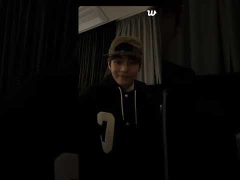 Taehyung live on Weverse 🤗💜🎂#bts #youtubeshorts #shorts @btsjeonjk