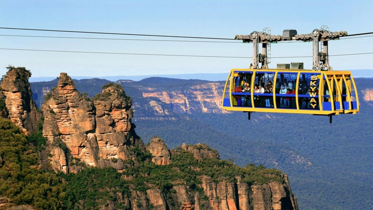 blue mountains tourist