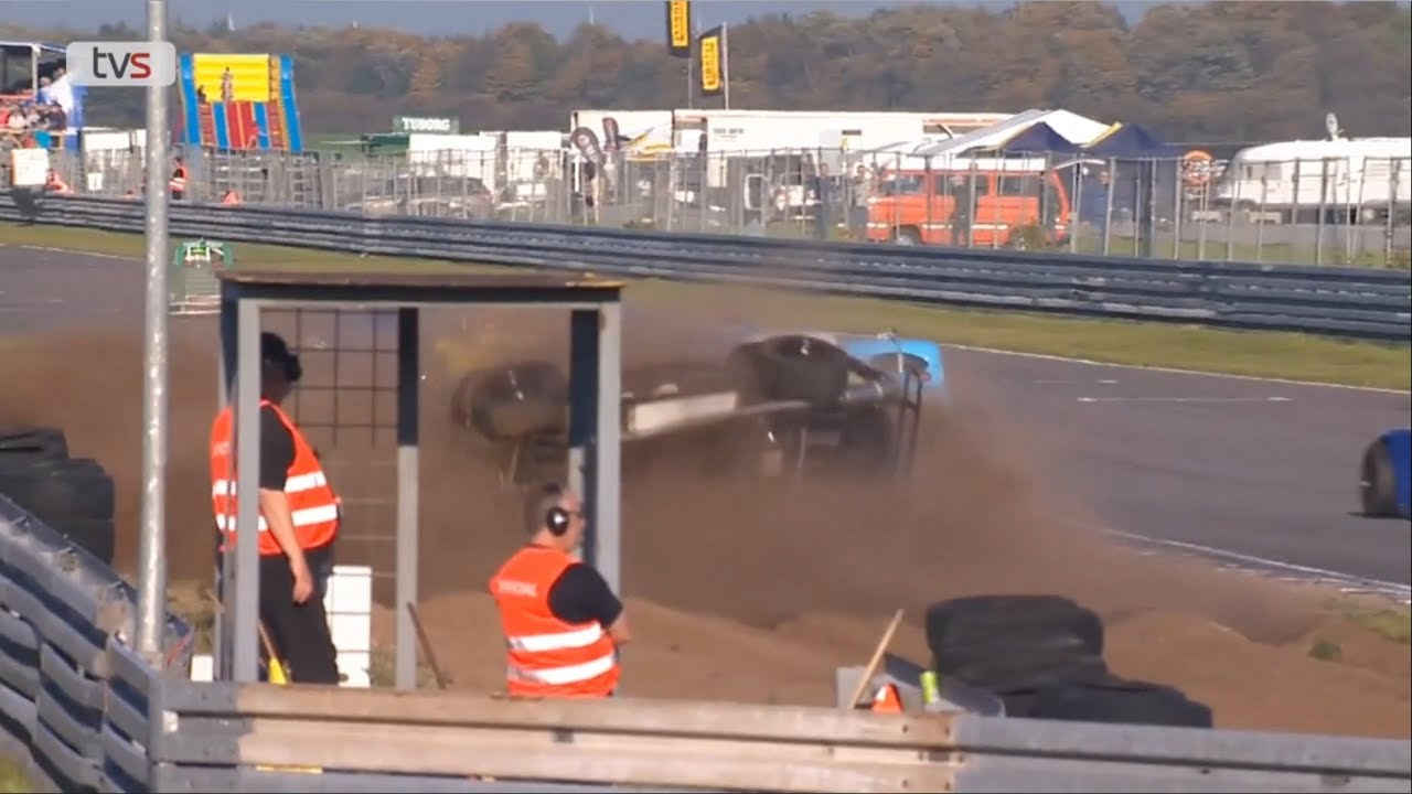moment js OK Mobil 1 Legend Car Cuppen 2018. Race 3 Padborg Park (3). Crash Roll