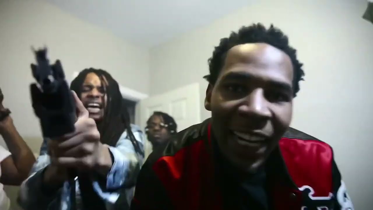 MulahVeli & CheckOut Famou$ - My Rappie (Official Music Video)