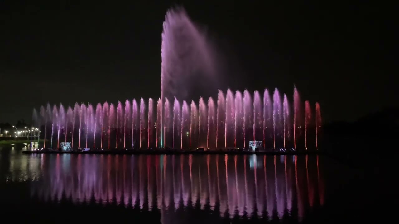 嘉義蘭潭水舞表演 Part 1