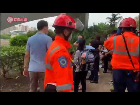 沙田校巴撼燈撞數車再剷單車徑　至少22傷　包括多名小學生 - 20210604 - 港聞 - 有線新聞 CABLE News