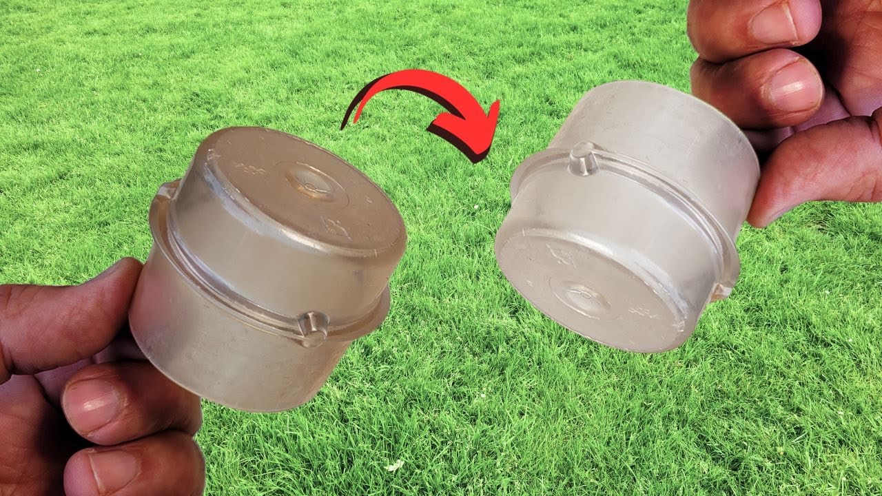 4 Tovaglie Rotonde Bianche In Plastica Da 213,4 Cm, Usa E Getta