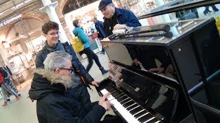 Concert Pianist Attempts To Play Abba - Amazing Cover Version Occurs chords