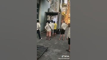 Bốc xếp hàng hoá, chuyển văn phòng.