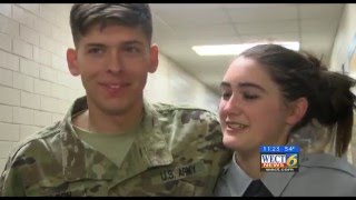 Soldier surprises fiancee after year-long deployment