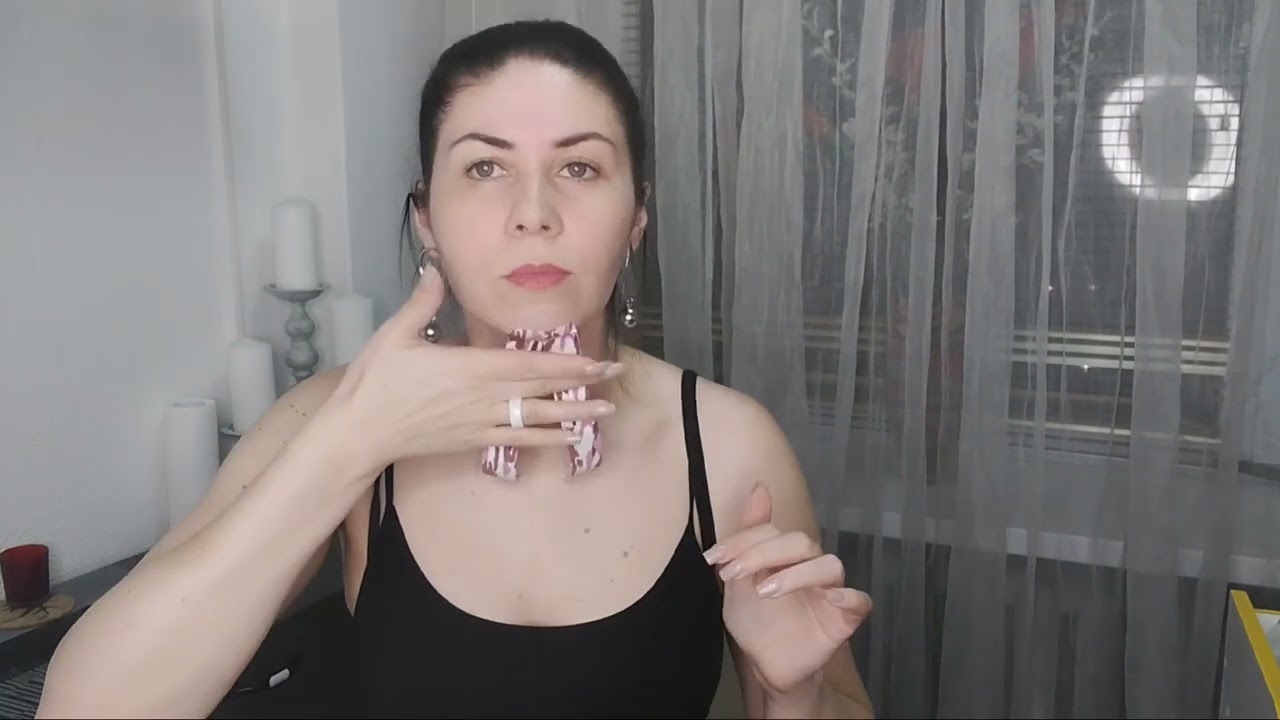 Тейпирование шеи. Убираем кольца Венеры