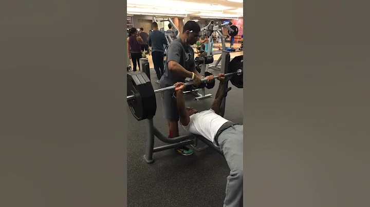 Patrick Nowlin 315 Bench Press July 2016