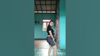 TikTok - cewe ABG strit hitam mengkilap