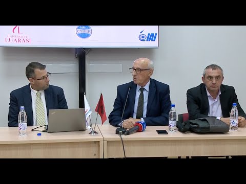 Video: Si Të Shikoni Një Profil Të Mbyllur Në VK Pa Shtuar Një Mik