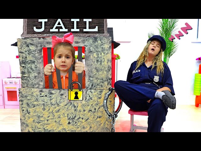 Ruby and Bonnie Pretend Play Police In New Jail Playhouse class=