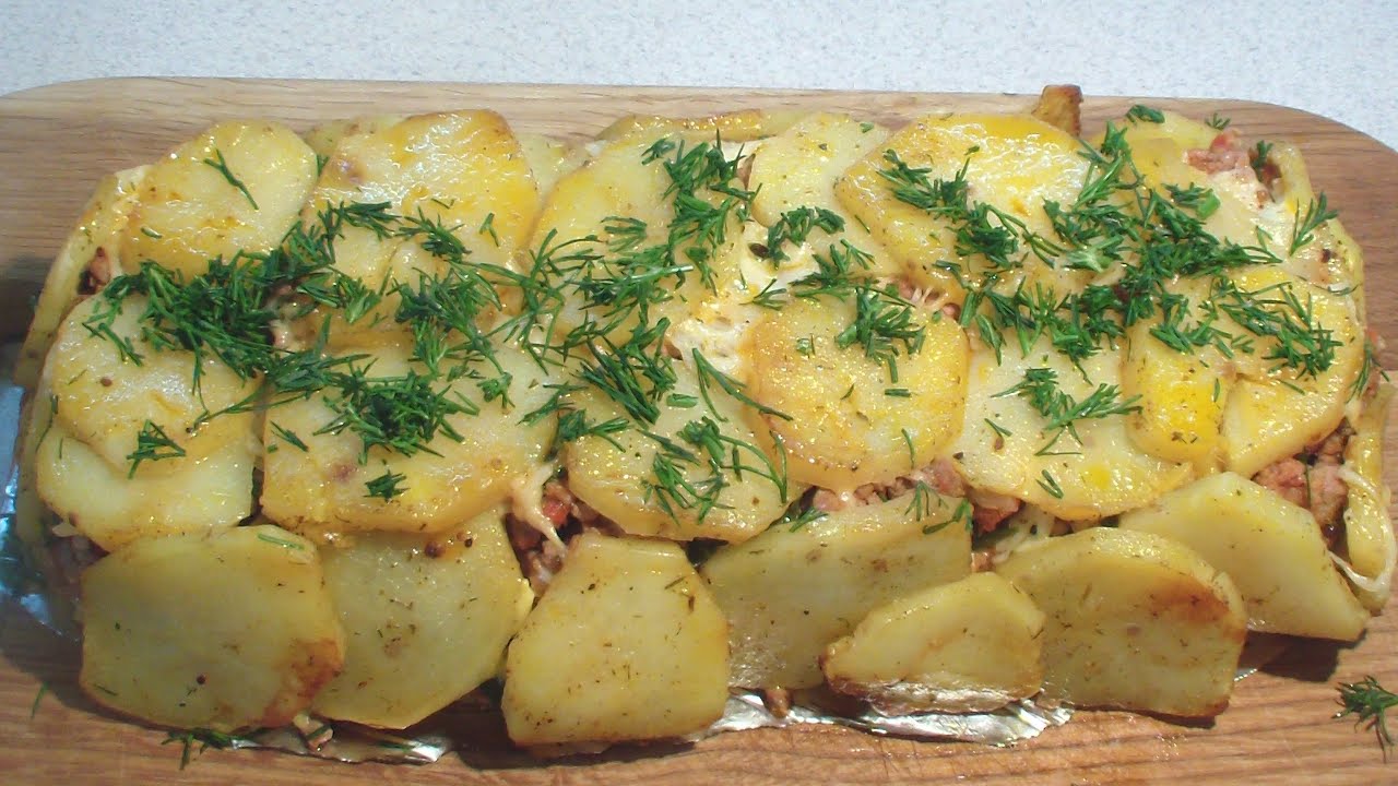 Картофель с мясом и тестом. Картофель с мясным фаршем по-Донскому. Мальтийский картофель с мясом. Мясо с картошкой под тестом в духовке. Картошка пирамидками.