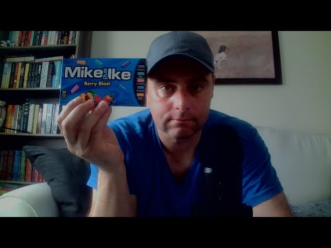 Video: Koliko godina ima Mike and Ike bombone?