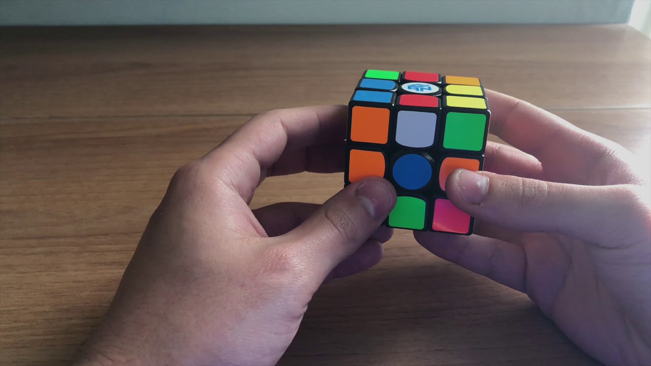 [Tutorial] Imparare a risolvere il cubo di Rubik 3x3 - Step 1 - YouTube