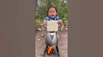 Survival Skills- Single mom show SMART ideas and USEFUL with noodles in forest #camping #bushcraft