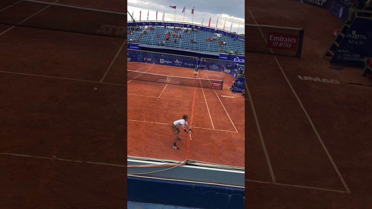Court level: Rublev-Lajovic set point umag-open 2019