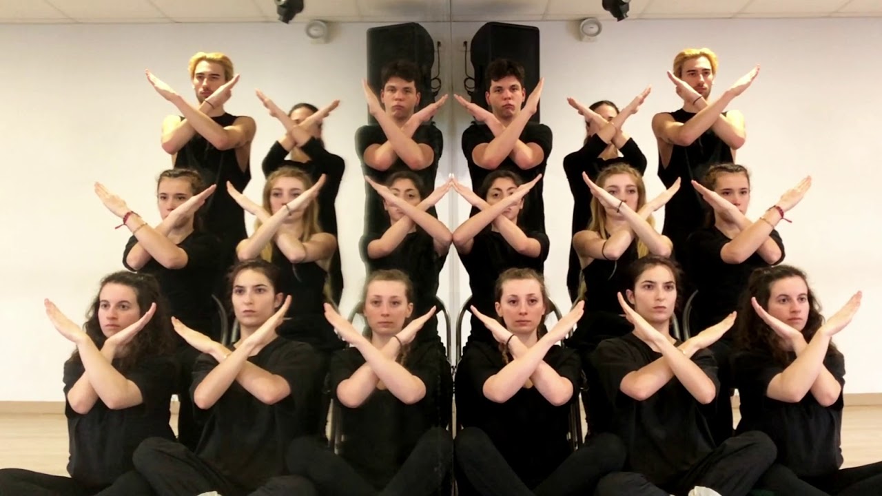 Tutting with students and mirror