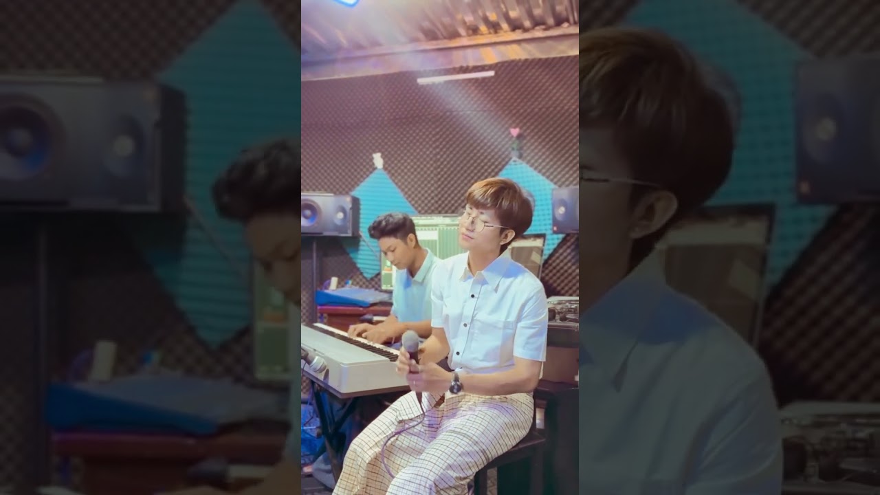 ကိုယ့်ရင်ထဲကမင်း  တေးရေး-ဂီတစာဆိုစိန်မောင်မြင့် စန္ဒရား-အောင်ဖြိုးမင်းထက်