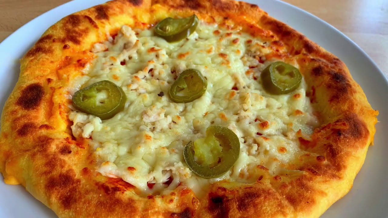 بيتزا كيتو محشية الاطراف بطحين دقيق جوز الهند Keto stuffed crust pizza