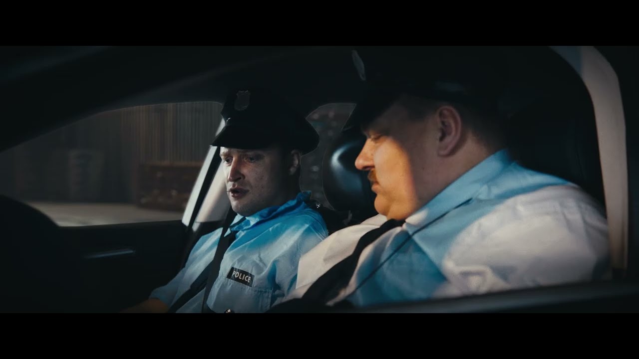 YouTube पर Kehä - Rikostoveri (virallinen musiikkivideo) देखें YouTube पर Kehä - Rikostoveri (virallinen musiikkivideo) देखें