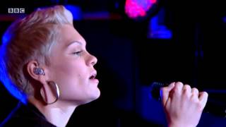 Jessie J - I Knew You Were Trouble (BBC Radio 1 Live Lounge)