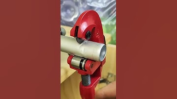 Manual pipe cutter that requires no electricity or oil! #tricks #tips #tutorials #craft #bushcraft #