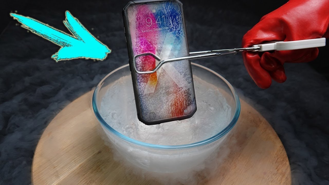 Was passiert wenn man ein HANDY bei -196°C im Flüssigen Stickstoff einfriert? Timon Show Experimet