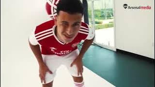 The Incredible Story of Martinelli. The Rise of A Super Star