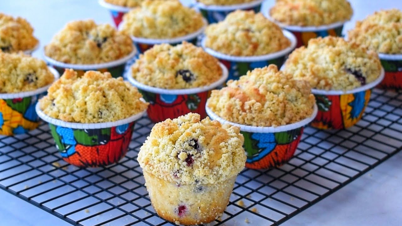 Bu Tarifi Yapmadan Güzel Muffin Yapıyorum Deme 😃 Tam Bir Görsel Şölen 😋 Orman Meyveli Muffin Tarifi