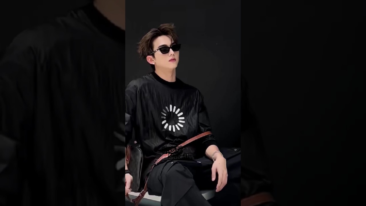 Xu Zhibin Wears Black, Very Handsome 