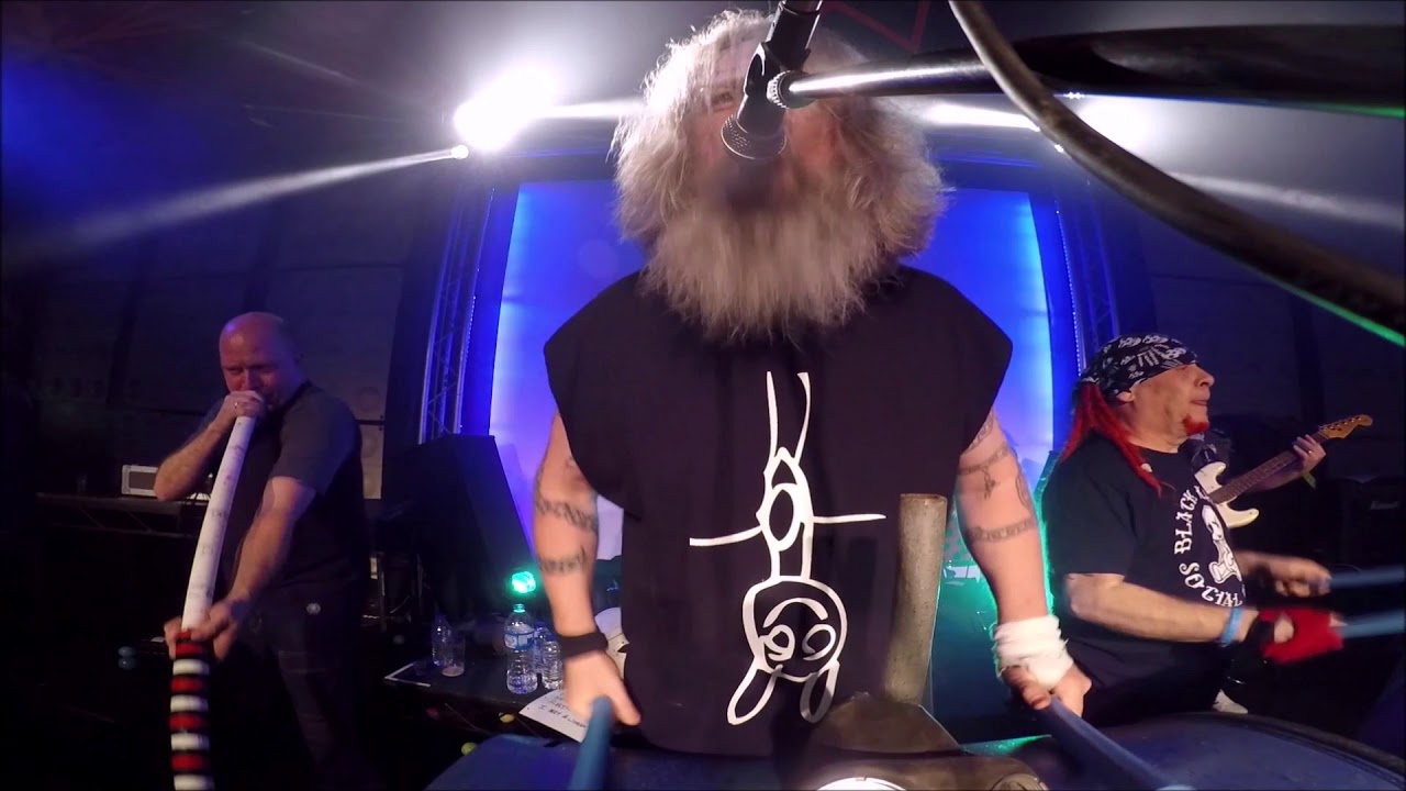 Jesus Hooligan live at Club 85 2019