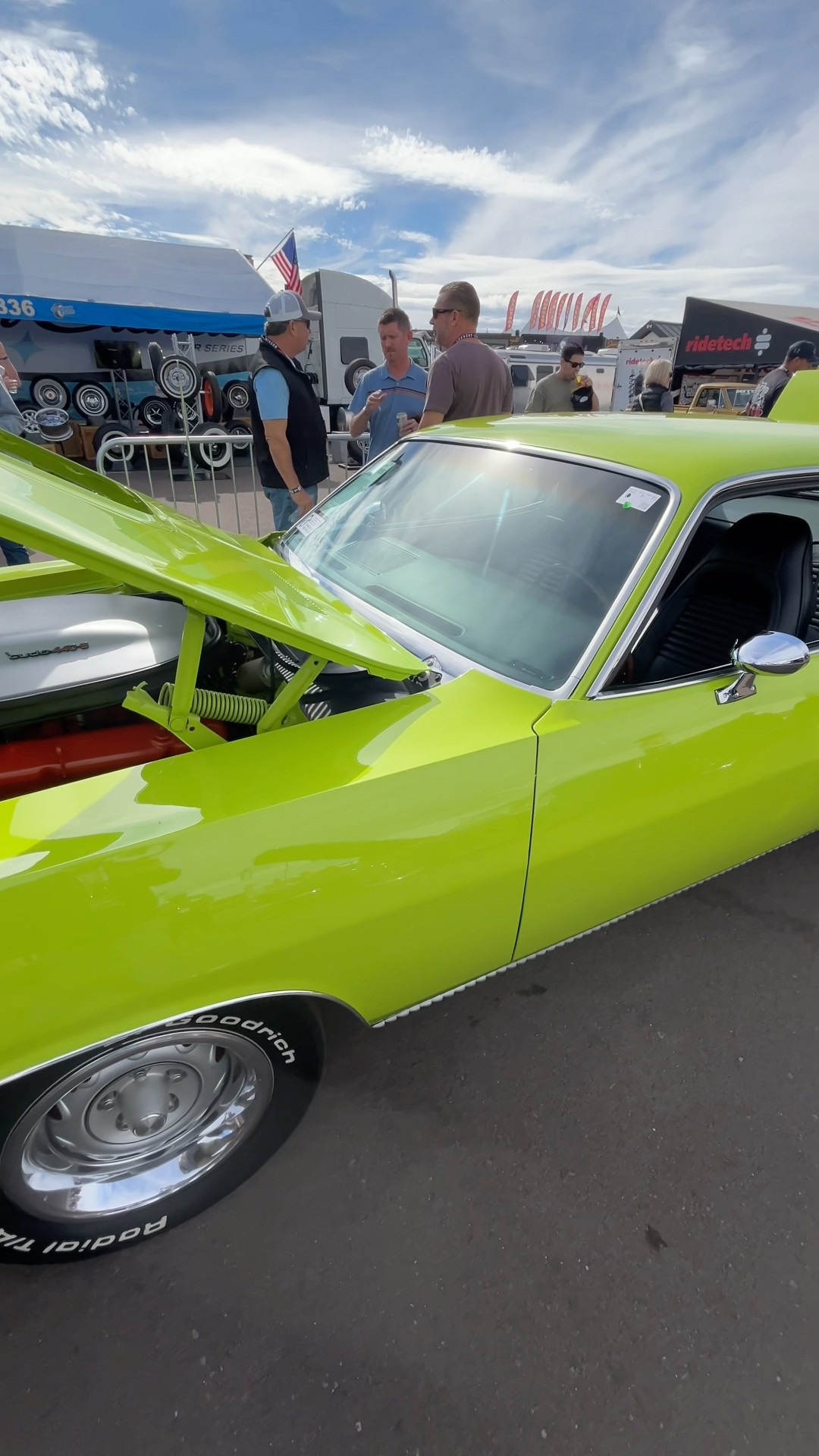 1970 Plymouth 'Cuda V-code 440 Six-Barrel!! Original Lime Light