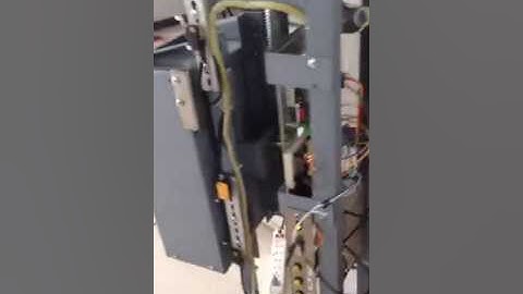 Simulation of the elevator by Arduino