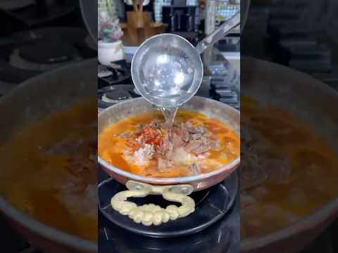 Beyran 🥣 Бейран — суп из Турции, мясной, острый, с рисом и чесноком 😍 #repost