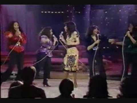 Sister Sledge & Marilyn McCoo sing We Are Family o...