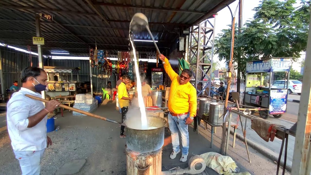 Stylish Chai Wala of India 2021 : 500 Cups Tea selling in Hour | Tandoori Tea | Indian Street Food | Tasty Street Food