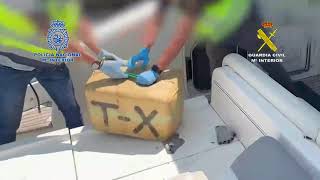 Cazados in fraganti cuando descargaban 5.000 kilos de hachís en Santa Pola