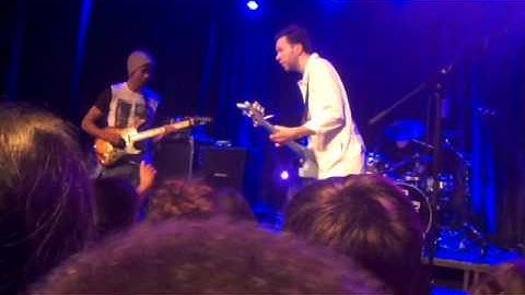 Paul Gilbert and Greg Howe - Jimi Hendrix Little Wing Jam - Reding 3 TLV 11-11-2016