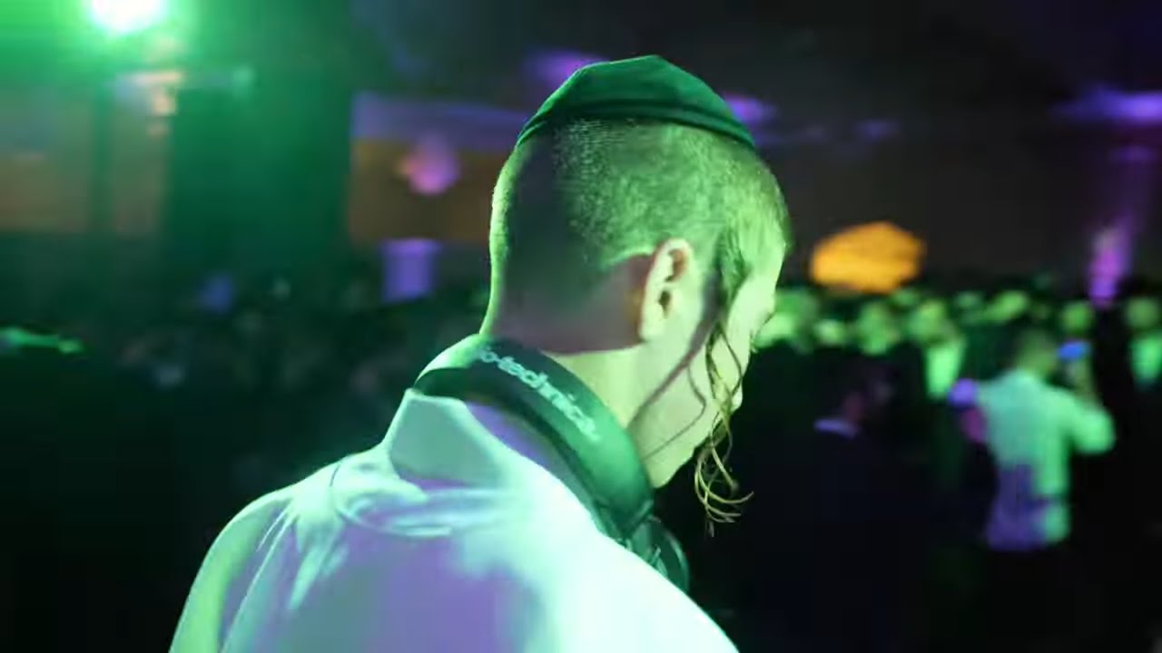 Dj Shmelka Posen משיח זאל שוין קומען (feat Sruly Green & Motty Vizel