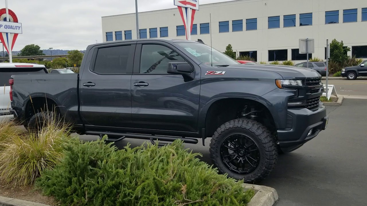 2019 Chevy Silverado "Trailboss" - YouTube