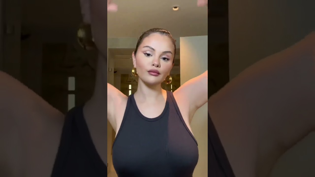 Selena gomez big boob