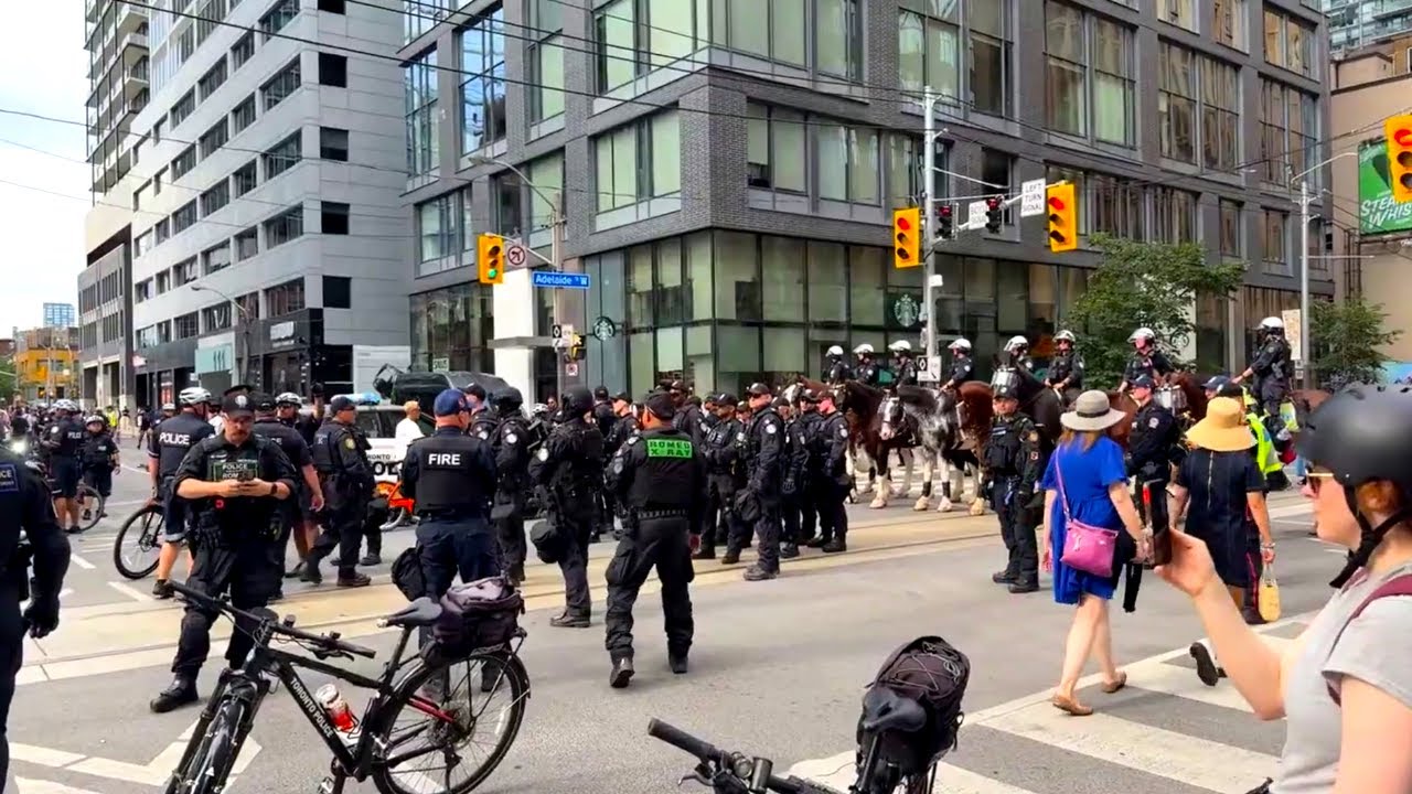 A Protest, JW Convention, Street Music & Lakefront Eats | Toronto Livestream Highlights July 19 2025