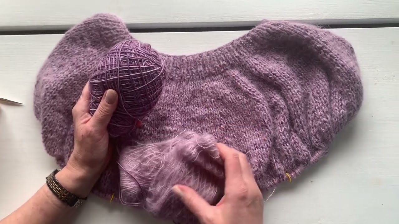 Jednoduchý svetřík pletený shora - 2 varinaty střihu