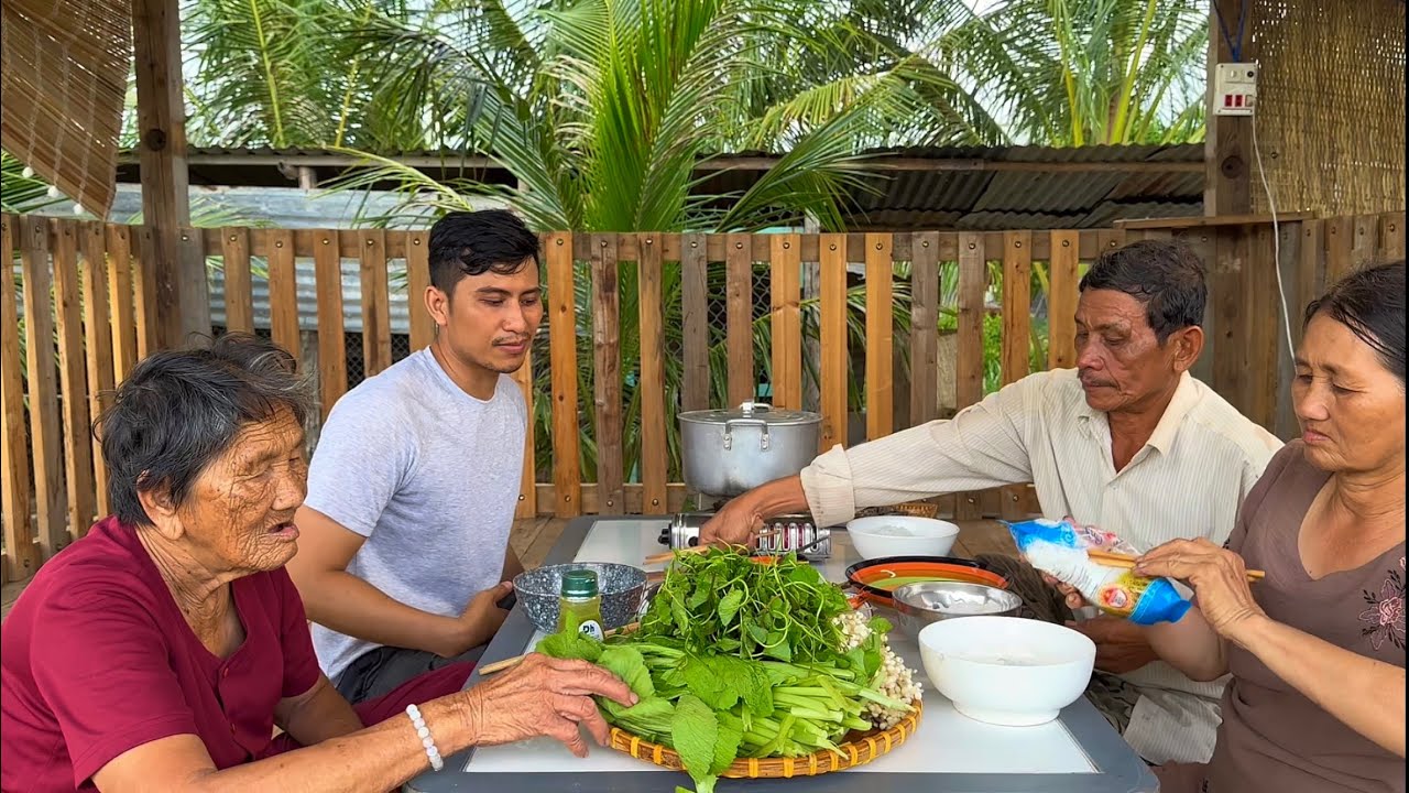 ĐƯỢC MẤY CHỊ FAN DƯỚI BIỂN TẶNG QUÁ NHIỀU HẢI SẢN,MINH RA VƯỜN NẤU LẨU ĂN CÙNG GIA ĐÌNH