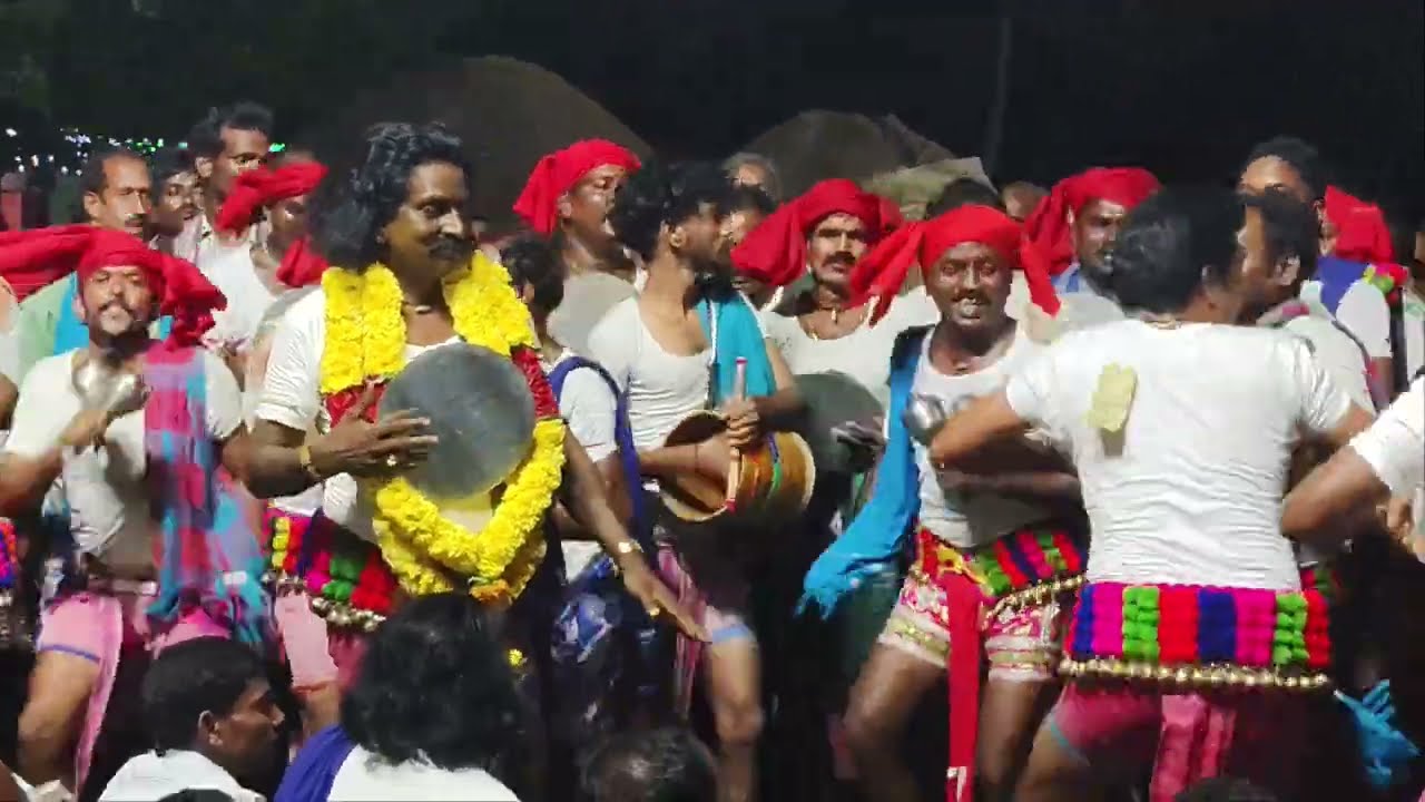 దొడ్డుగొళ్ళు తప్పుడు గుళ్ళు నక్కపల్లి దుర్గమ్మ గుడి దగ్గర