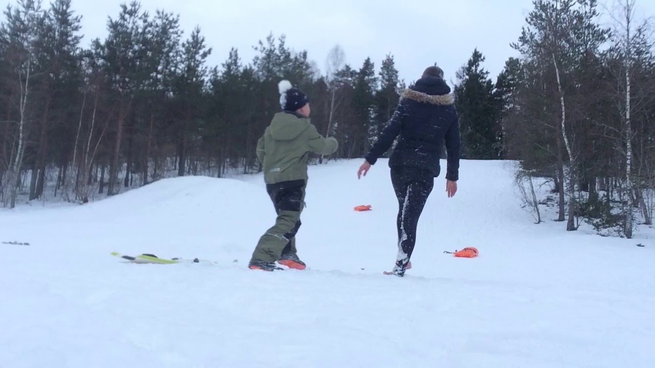 А это с горочки снег спустился! - YouTube