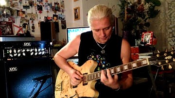 Isván Alapi introduces his DV Mark DV 403 CPC amplifier (english version)