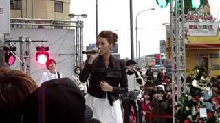 A-Lin-無路可退 20111225 Live in 台北數位戶外廣場