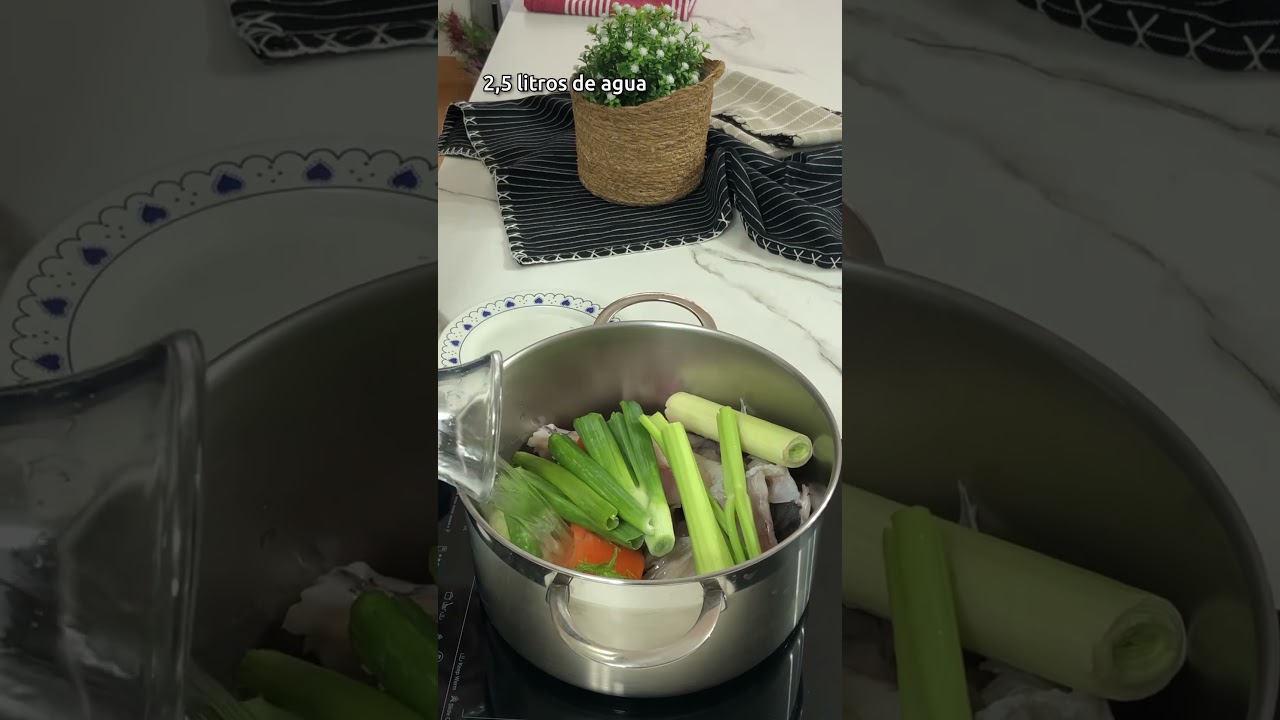 Fumet o caldo de pescado.