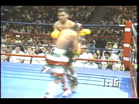 Tony "The Tiger" Lopez vs Jorge "El Maromero" Paez...